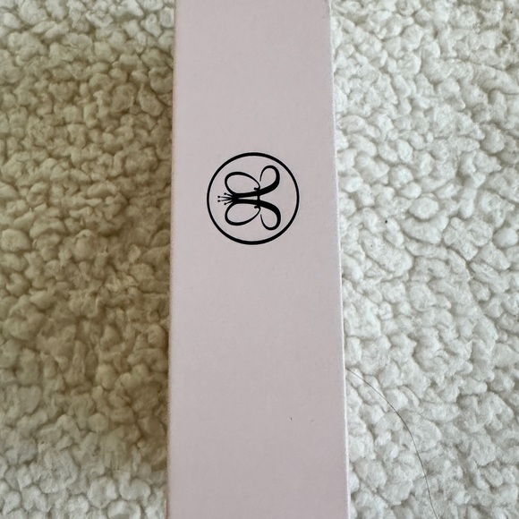 Anastasia Beverly Hills
Brow Genius® Conditioning Brow Serum - Picture 5 of 5